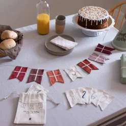 Fødselsdags flagranke tal 0-9 økologisk bomuld