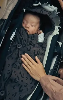 Najell barnevognsdragt - Leopard Brown