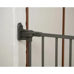 Safe & Care - Skruemonteret sikkerhedsgitter - 90-210 cm - GRÅ